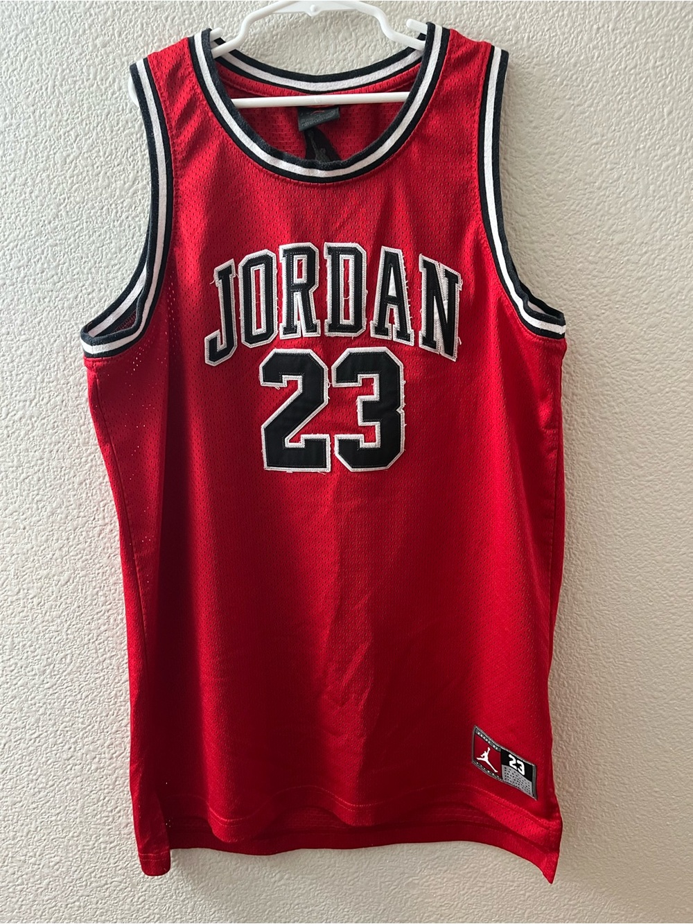 Jordan 23 Jersey Tank Boys Youth Red Black Basketball Size XL